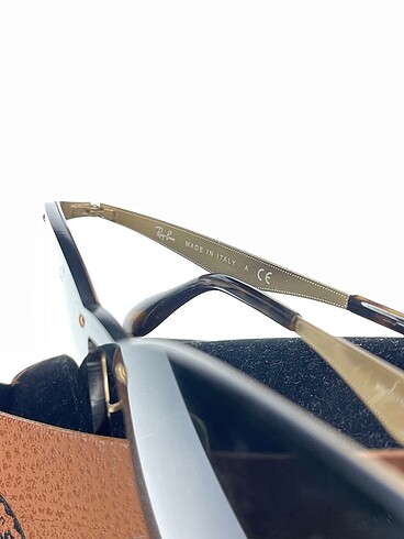 Beden Ray Ban Gözlük %70 İndirimli.