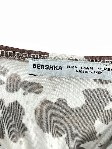 m Beden çeşitli Renk Bershka Uzun Elbise %70 İndirimli.