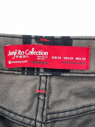 36 Beden çeşitli Renk Bershka Jean / Kot %70 İndirimli.