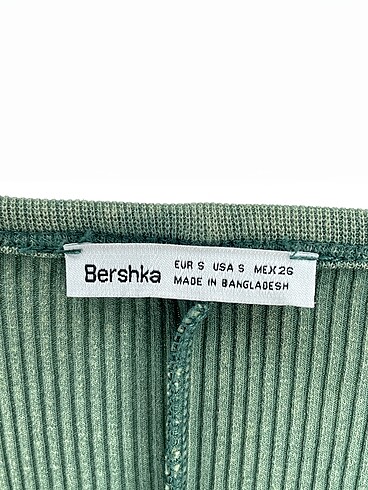 s Beden yeşil Renk Bershka Uzun Elbise %70 İndirimli.