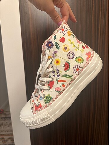 39 Beden çeşitli Renk Converse chuck taylor all star lift
