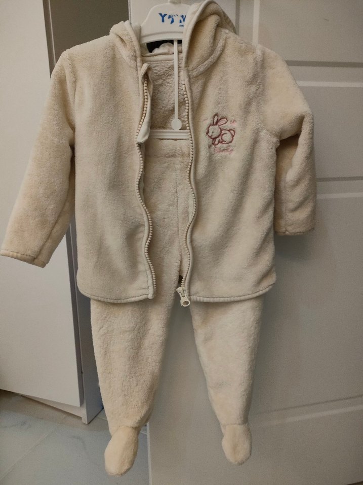 Nakışlı Krem Peluş Kız Bebek Tulumu - Görsel 2