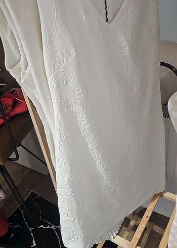 Beyaz V Yaka Dantel Detaylı Hamile Tunik - Görsel 4