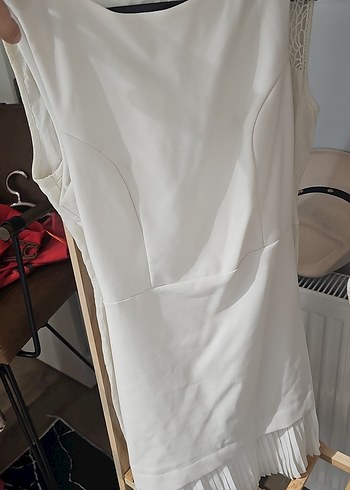 Beyaz Drapeli Mini Elbise - Görsel 3