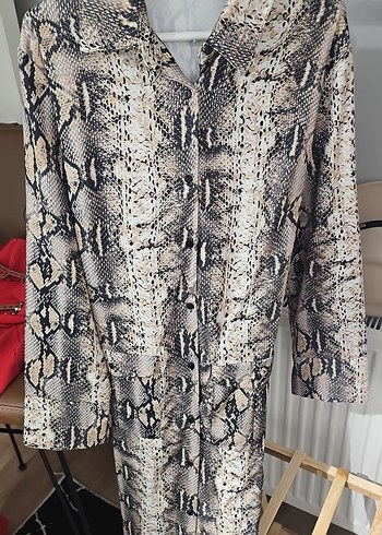 Yılan Desenli Uzun Hamile Kabanı - Görsel 4