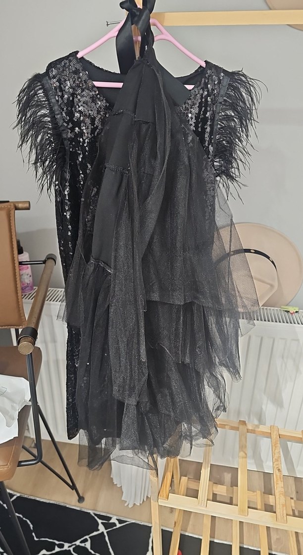 Gri Volanlı Uzun cocuk Elbisesi - Görsel 3