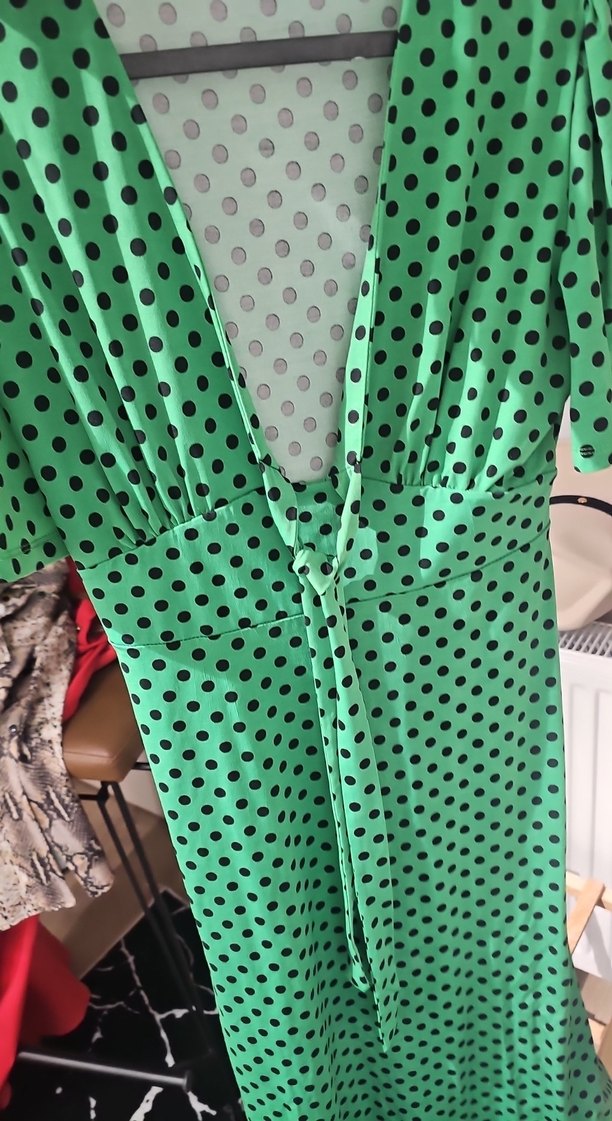 Yeşil Puantiyeli V Yaka Hamile Bluzu - Görsel 3