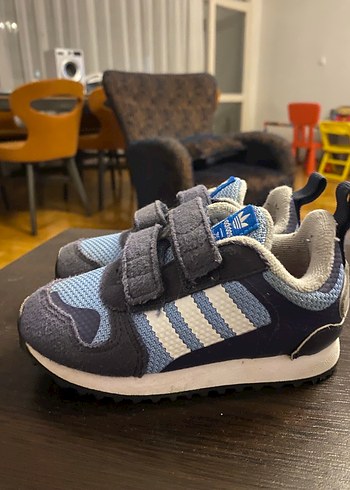 Adidas çocuk spor ayakkabı