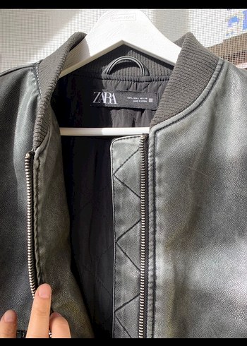 Siyah Deri Kemerli Yüksek Yakalı Kadın Ceket - Görsel 4