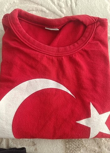 Diğer 3 adet tişört