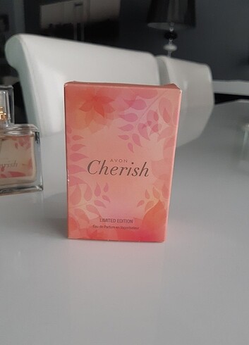 Avon Cherish parfüm