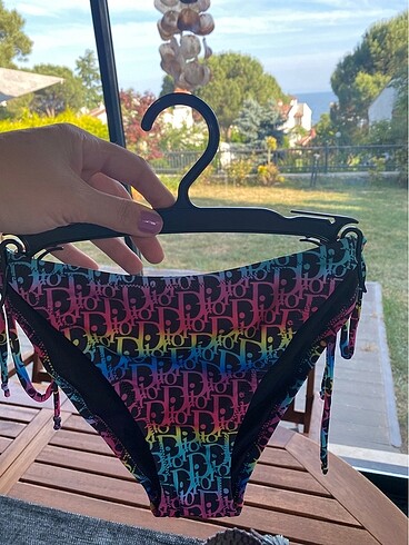 Dior bikini altı