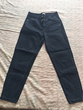 BOYFRIEND JEANS
