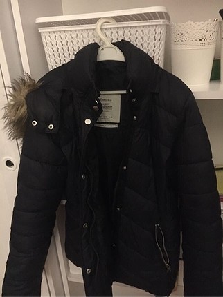 Bershka-mont