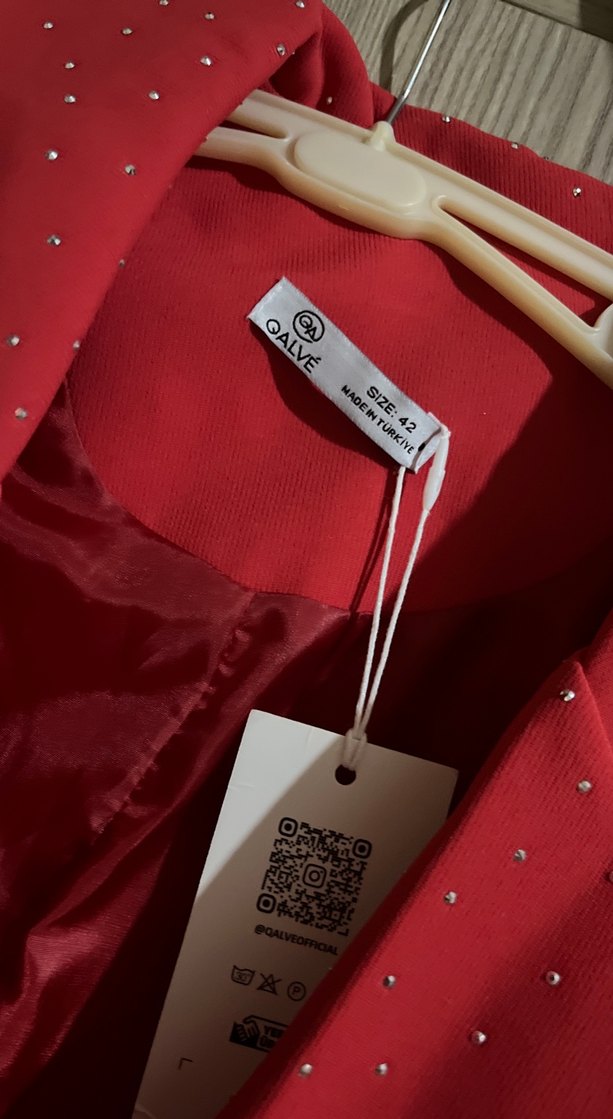 Düğmeli Kırmızı Mini Kadın Blazer Ceket - Görsel 3