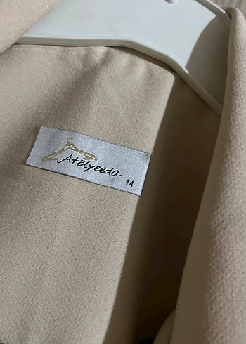 Beyaz Kadın Düğmeli Blazer Ceket - Görsel 3