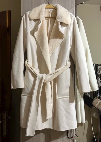 Beyaz Kürklü Midi Kadın Kaban - Görsel 2