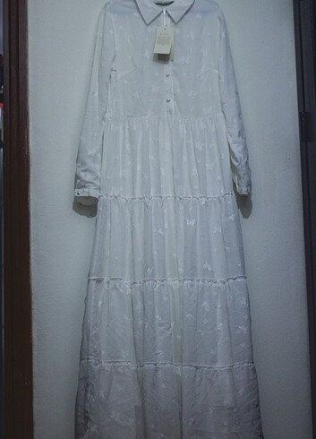 Beyaz elbise 