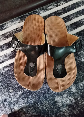 Kadın Kahverengi Tokalı Dolgu Topuk Terlik