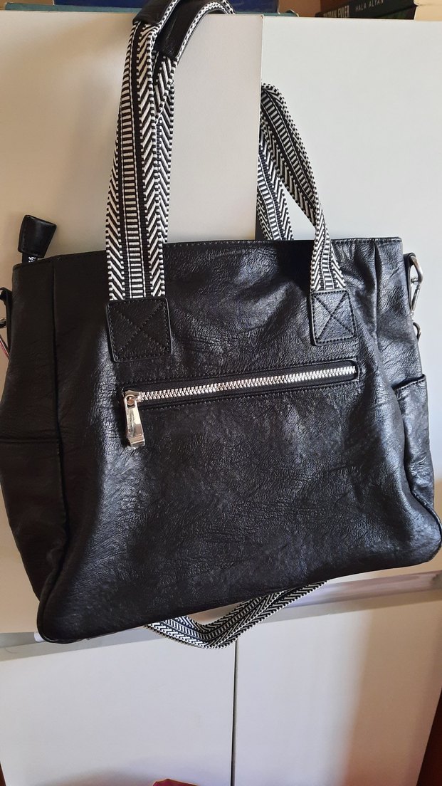Siyah Fermuarlı sıfır Çanta - Görsel 4