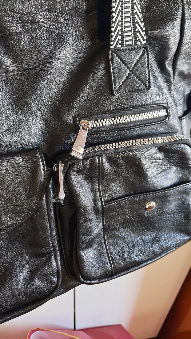 Siyah Fermuarlı sıfır Çanta - Görsel 3