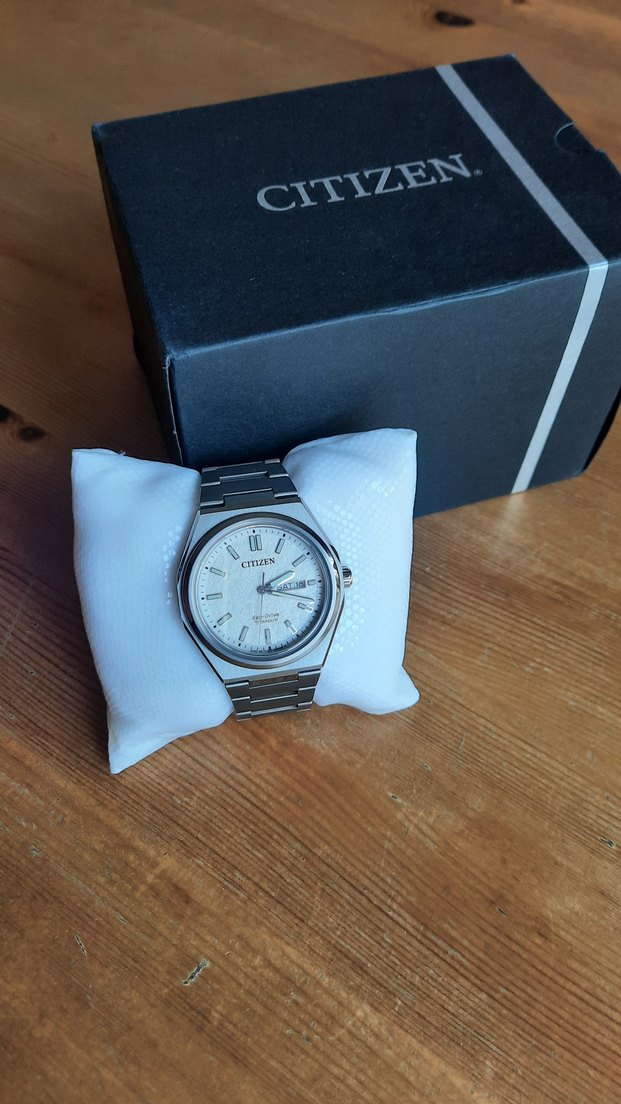 Citizen Eco-Drive Titanyum Erkek Saati - Görsel 3