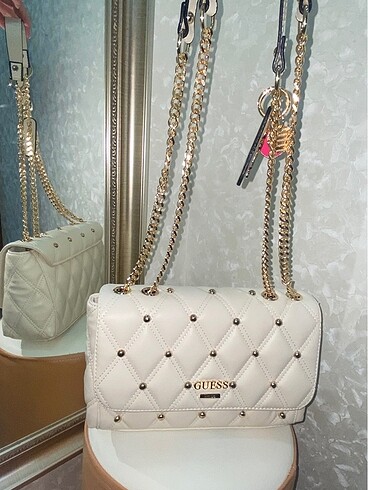 Guess GUESS BÜYÜK BOY ÇANTA