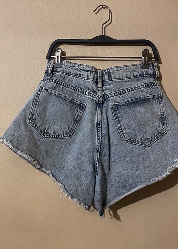 Kadın Bağcıklı Gri Batik Desenli Mini Kot Şort - Görsel 2