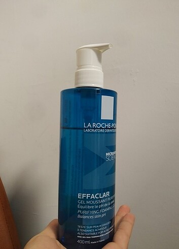 La Roche yüz temizleyici jel