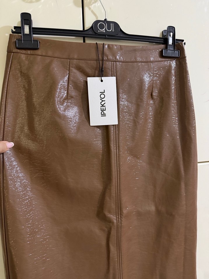 Kahverengi Parlak Deri Kemerli Midi Etek - Görsel 3