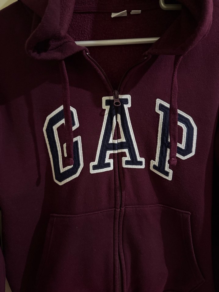 GAP kapişonlu sezon - Görsel 3