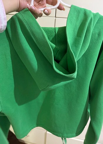 Yeşil Kapüşonlu Kadın Sweatshirt - Görsel 4