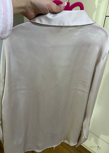 Bej V Yaka Düğmeli Kadın Gömlek - Görsel 3