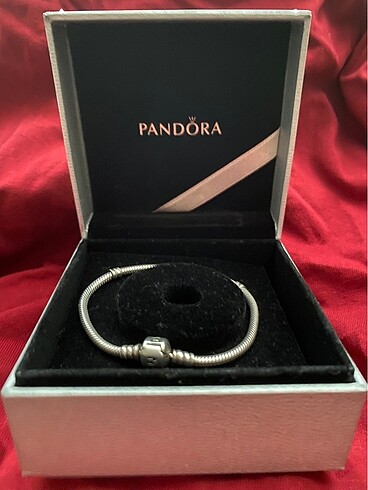 Pandora Pandora bilekliği