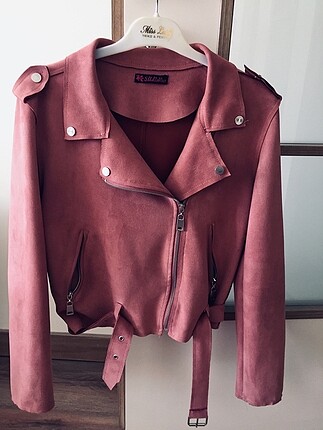 Pembe süet ceket