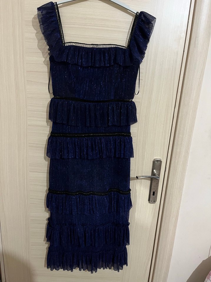 trenyolmilla Lacivert Uzun Kollu Fırfırlı Abiye Elbise - Görsel 2