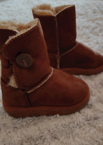 Ugg Kız Çocuk Kahverengi Süet Kürklü Bot