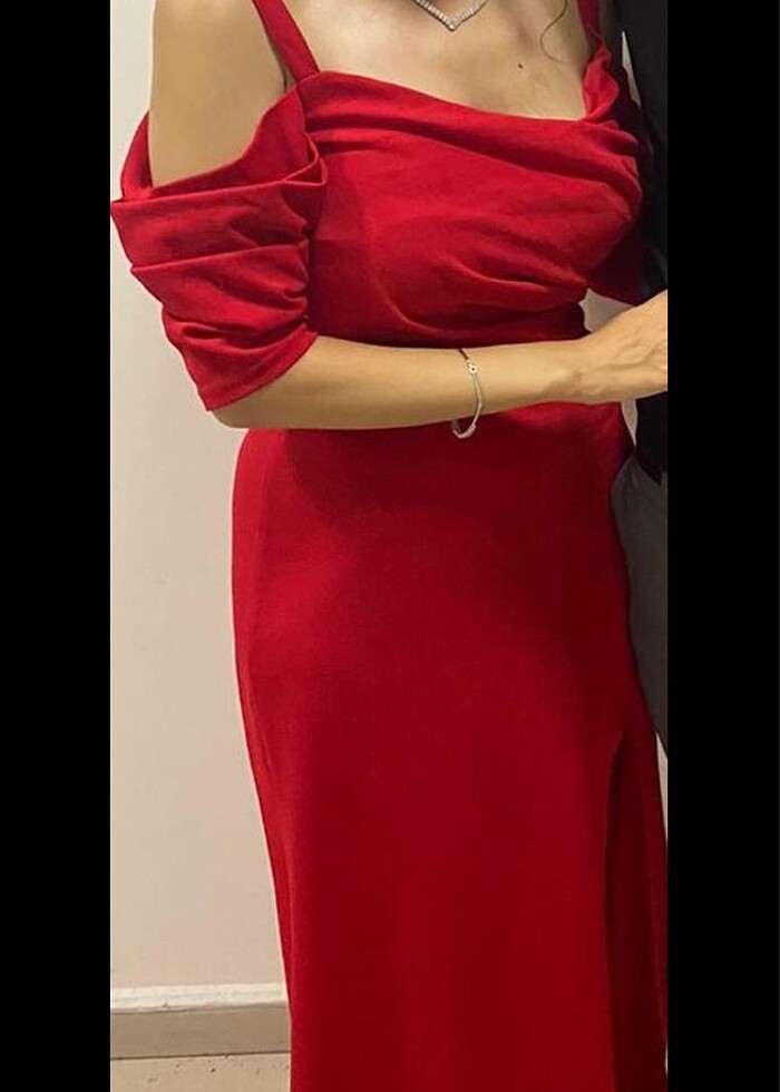 Kırmızı  abiye - Görsel 3