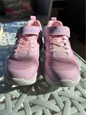 27 Beden Skechers ayakkabi