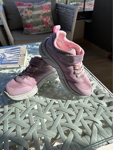 27 Beden pembe Renk Skechers ayakkabi