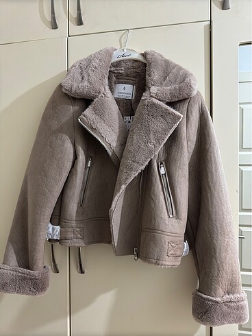 Stradivarius Stradivarius kürklü biker mont
