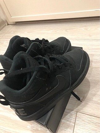 Nike Nike - siyah çocuk spor ayakkabı