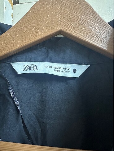 Zara Zara fisto işlemeli bluz/gömlek