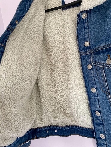 Bershka Yün Astarlı Jean Ceket - Görsel 5