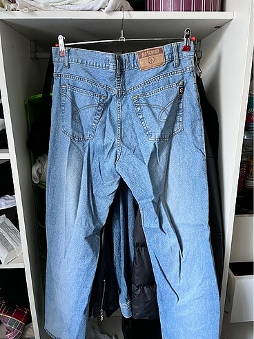 33 Beden moschino jeans