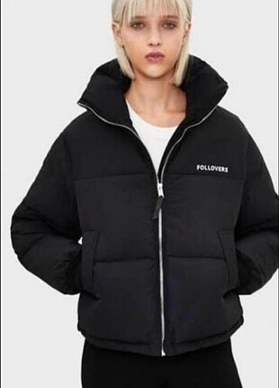 Bershka followers mont