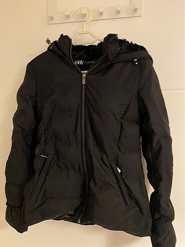 Zara Zara Mont