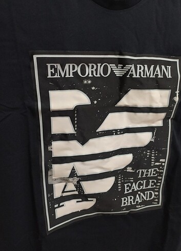 m Beden Armani T-shirt 