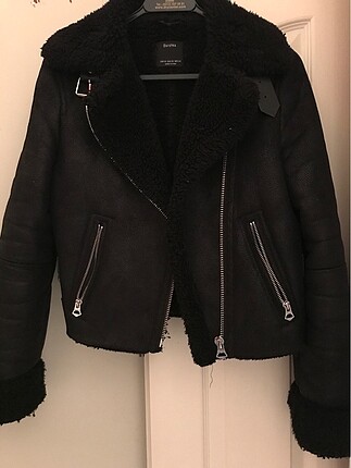Bershka mont
