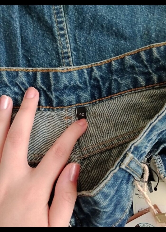 Etiketli kot  - Görsel 3